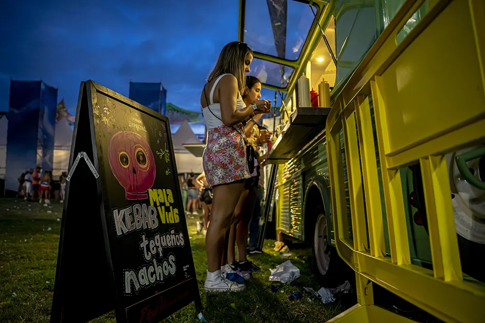 Mala Vida food truck Tenerife Galeria de fotos pizarra furgo